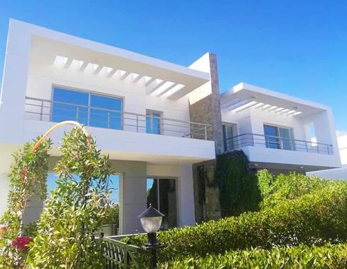 Hurghada, Red Sea, Elegant new Twin Villa + Swimming Pool + Sea View + Garden + Installments plan