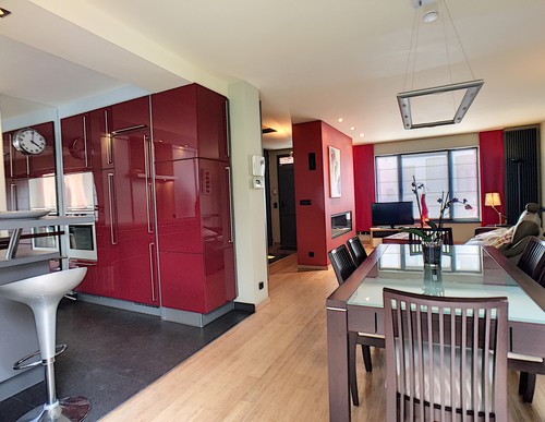 MAISON 3 façades GRAND CONFORT avec JARDIN & grand GARAGE privatif | HALF OPEN BEBOUWING 155 m² met groot comfort, stadstuin en grote garage