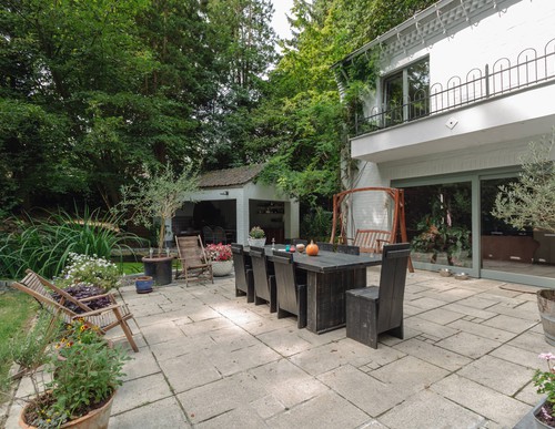 Prachtige grote villa midden in het groen  - Grande magnifique villa au milieu du vert