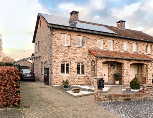 Mooie woning met 3 slaapkamers te Maasmechelen