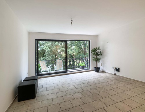 Gezellig appartement met 2 slaapkamers, inpandige garage en kelderberging te Maasmechelen