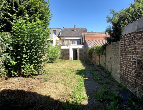 Handelspand + Appartement te Dilsen-Stokkem