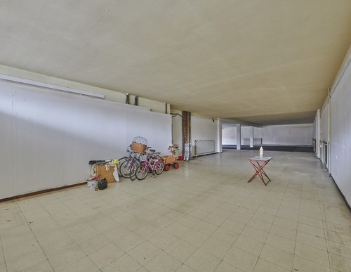 Handelspand met woonst te koop in Neerpelt centrum