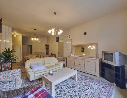 Handelspand met woonst te koop in Neerpelt centrum