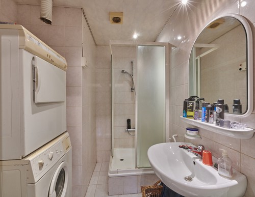 Handelspand met woonst te koop in Neerpelt centrum