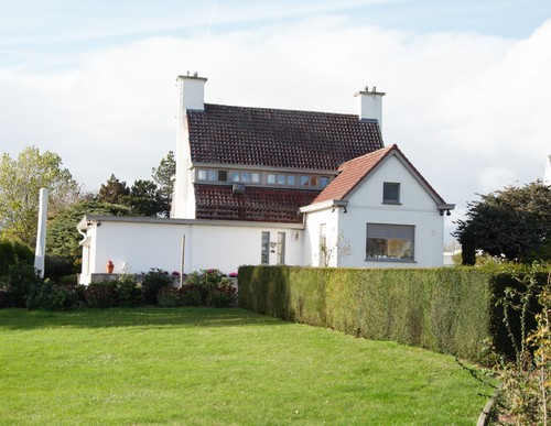Karaktervolle Art-deco villa op toplocatie te Anzegem!
