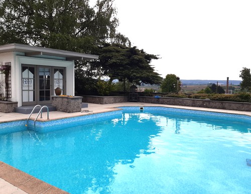 Karaktervolle Art-deco villa op toplocatie te Anzegem!