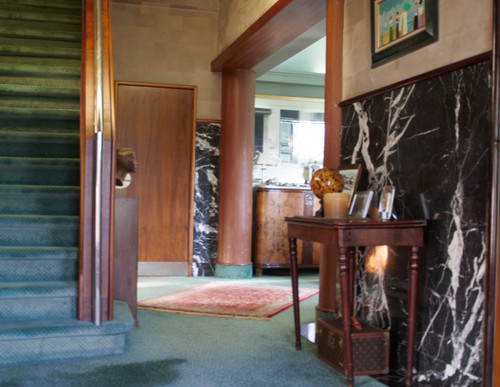 Commerciële villa in uitzonderlijke art-deco sfeer!