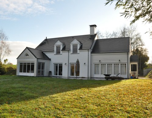 Stijlvolle en ruime instapklare villa met parktuin!