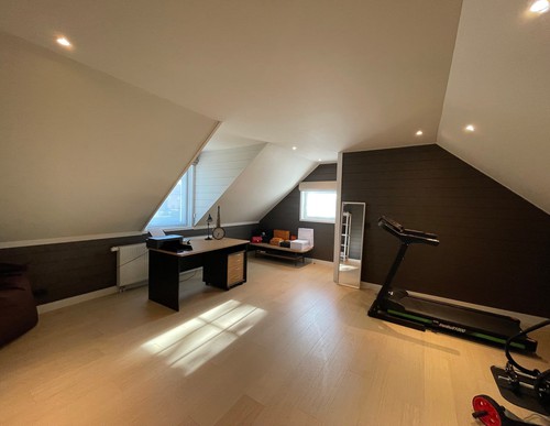 Stijlvolle en ruime instapklare villa met parktuin!